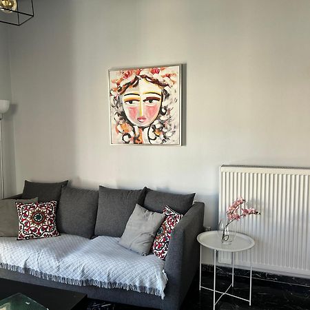 Beautiful Apartment Next To Metro Station أثينا المظهر الخارجي الصورة
