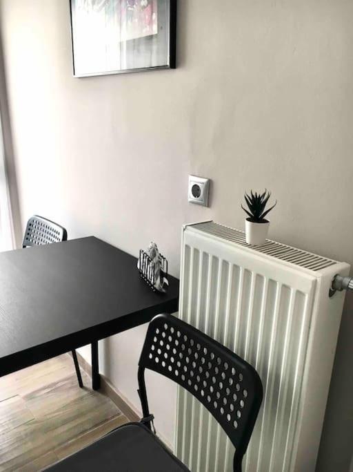 Beautiful Apartment Next To Metro Station أثينا المظهر الخارجي الصورة