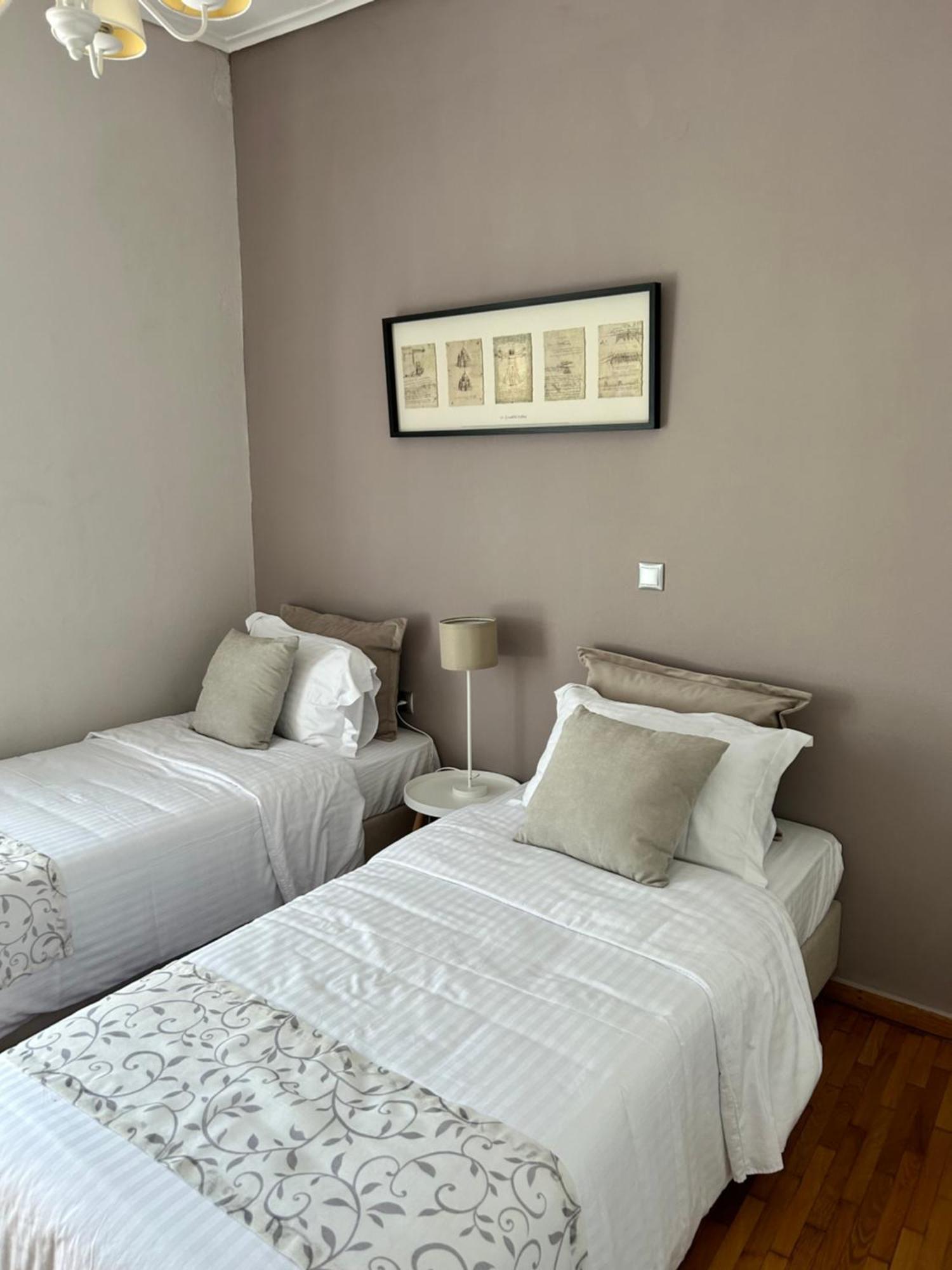 Beautiful Apartment Next To Metro Station أثينا المظهر الخارجي الصورة