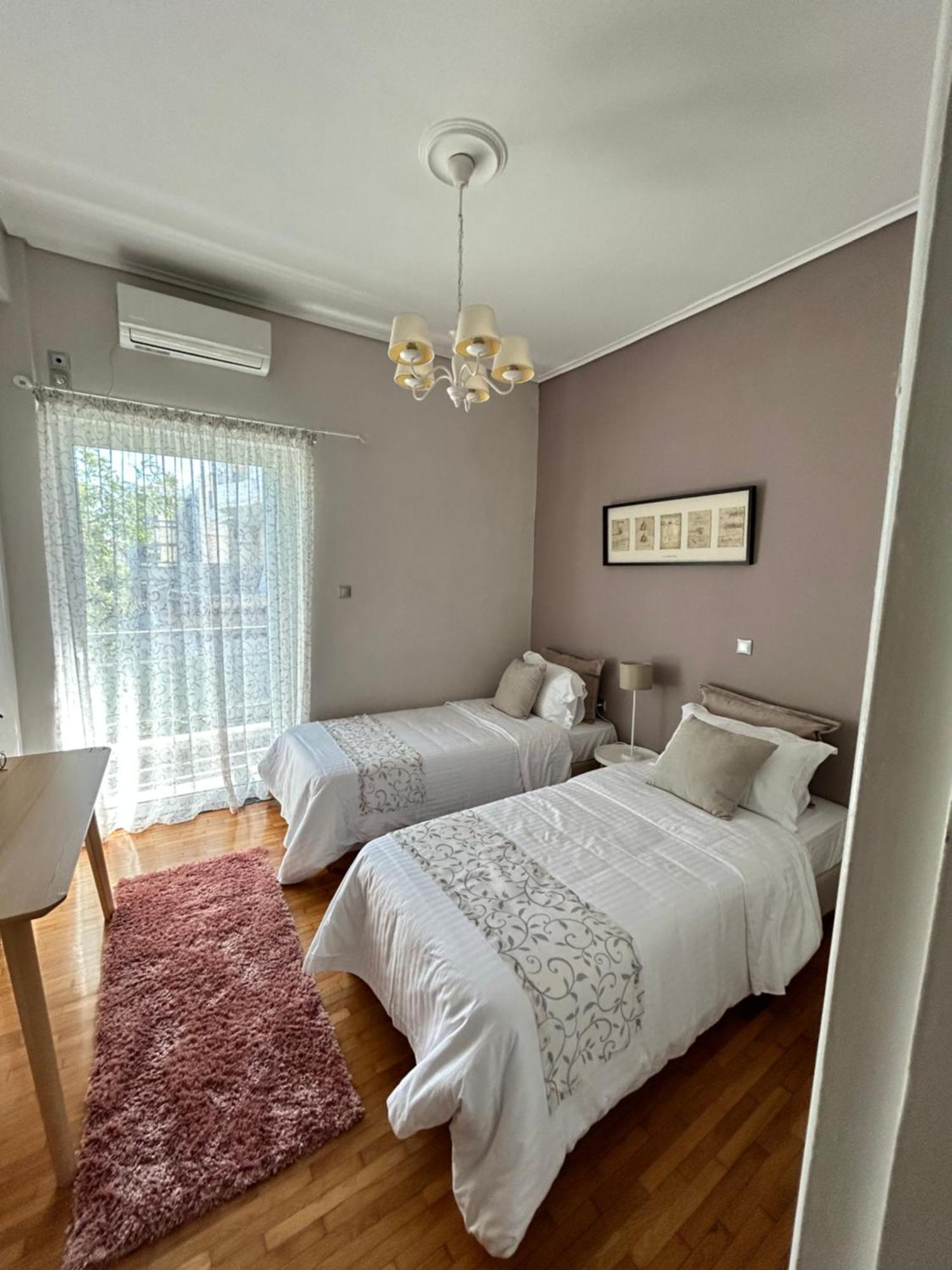 Beautiful Apartment Next To Metro Station أثينا المظهر الخارجي الصورة