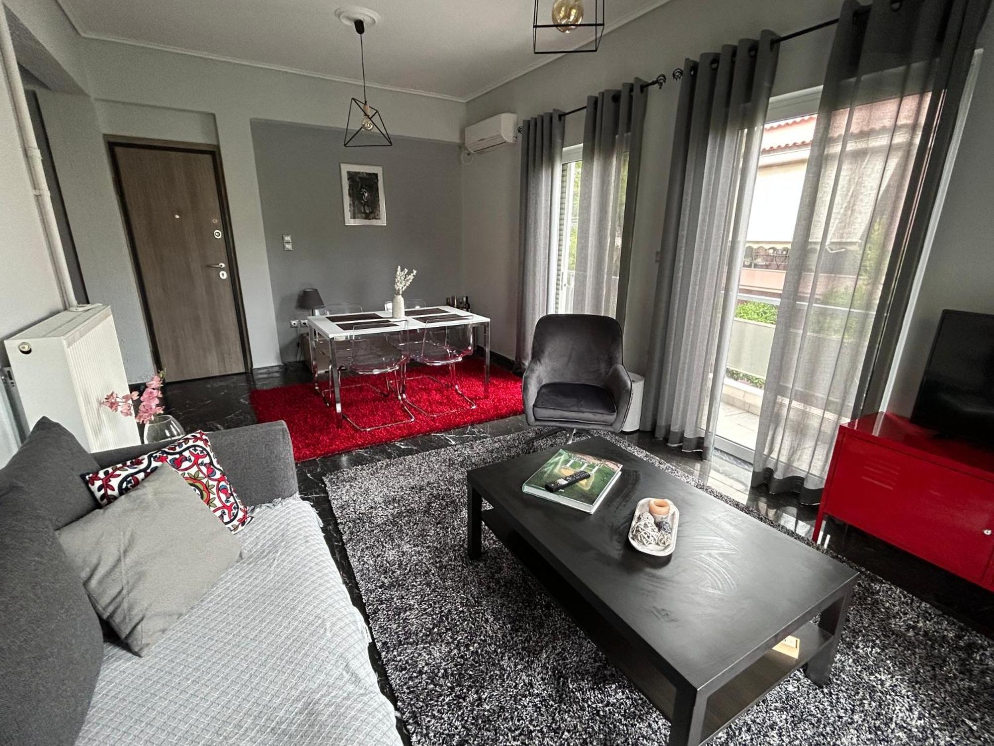 Beautiful Apartment Next To Metro Station أثينا المظهر الخارجي الصورة